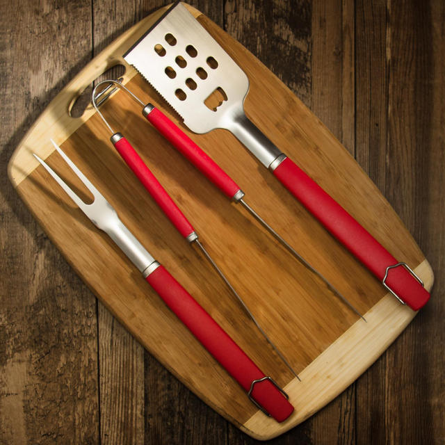 Wie kann ich BBQ-Tools für die Lagerung richtig reinigen?