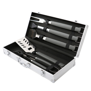 BBQ-Grillset mit Kunststoffgriff